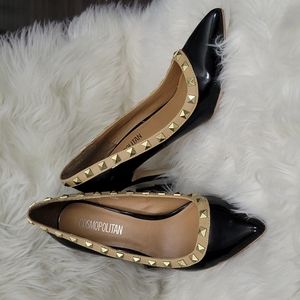 Cosmopolitan Sz. 8.5 Black and gold studded 4in. Heels. Gently worn